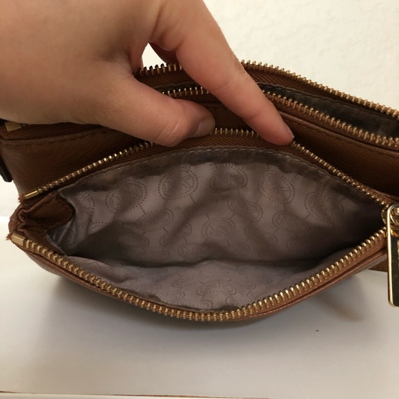Michael Kors Crossbody Purse - Picture 5 of 5